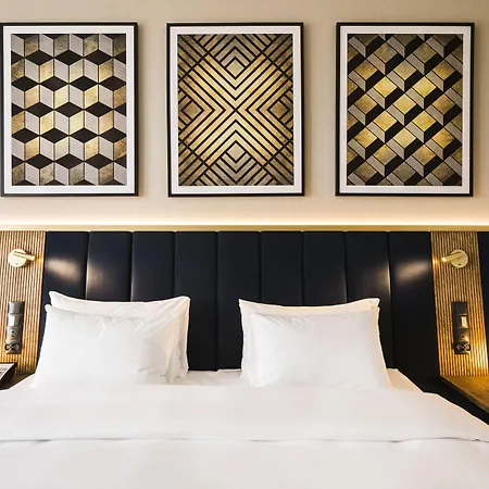 Radisson Blu Otel 4*