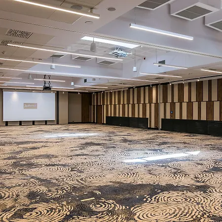 Radisson Blu Hotel 4*